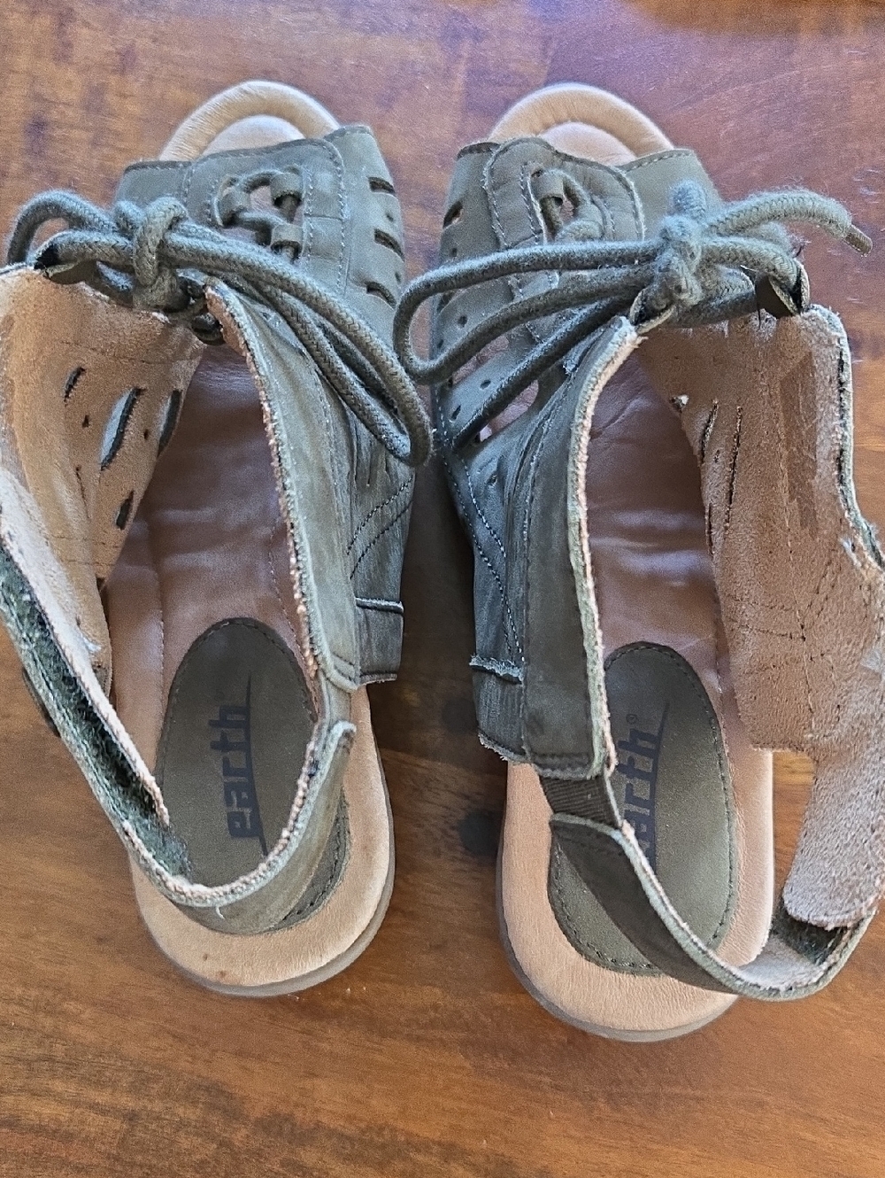 Earth Shoes Olive Green Suede Lace-Up Peep Toe Slingback Sandals Size 7.5 - Picture 12 of 12